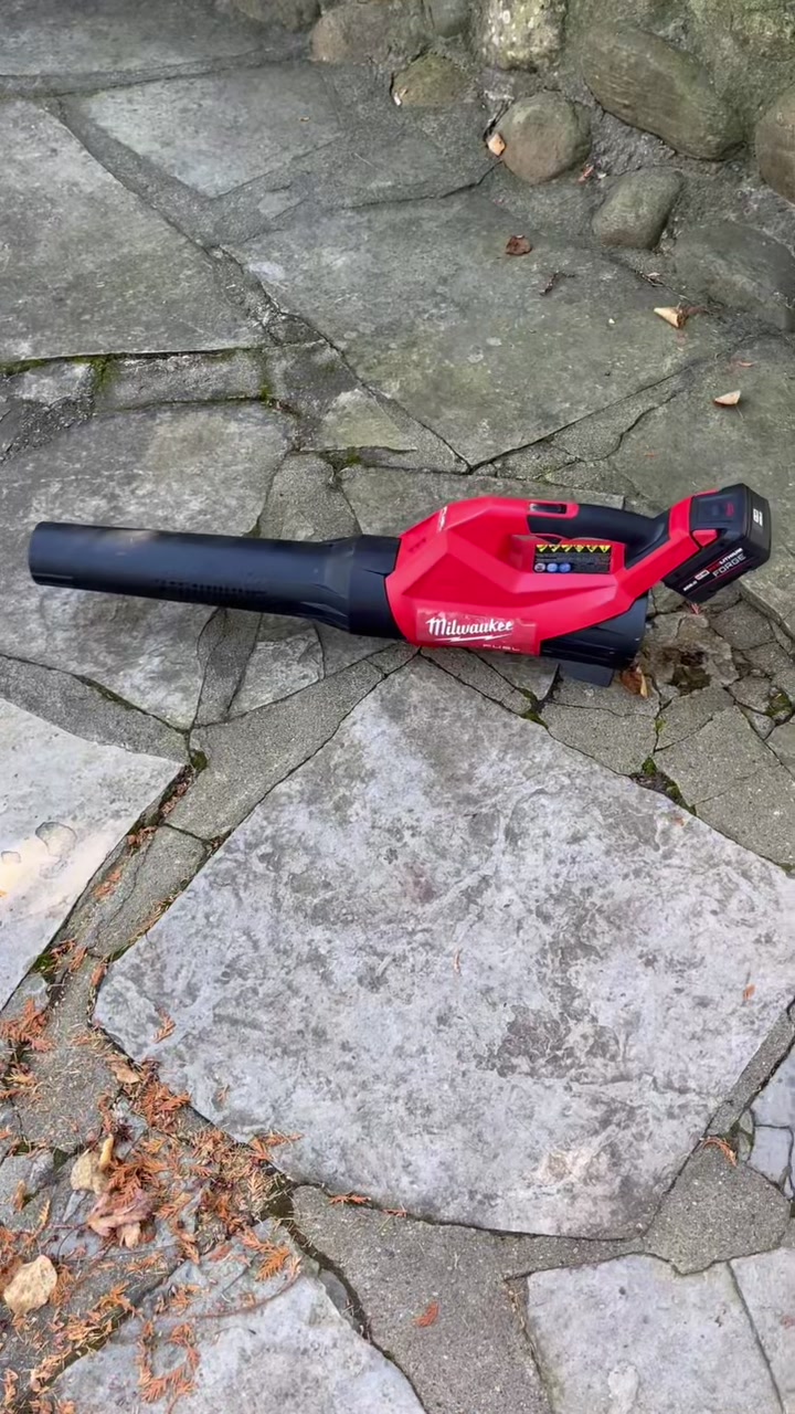 Milwaukee M18 FUEL Blower (3017-20), tool only
